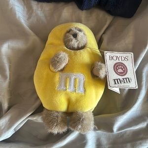 M&M Boyd’s bear